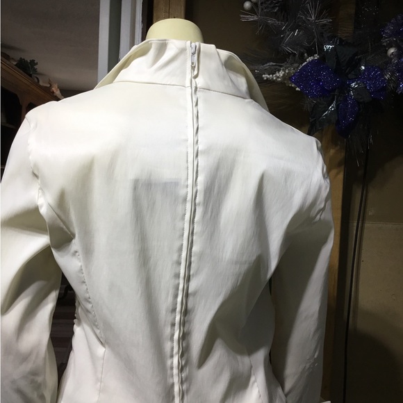 Tadash Top - Picture 2 of 16